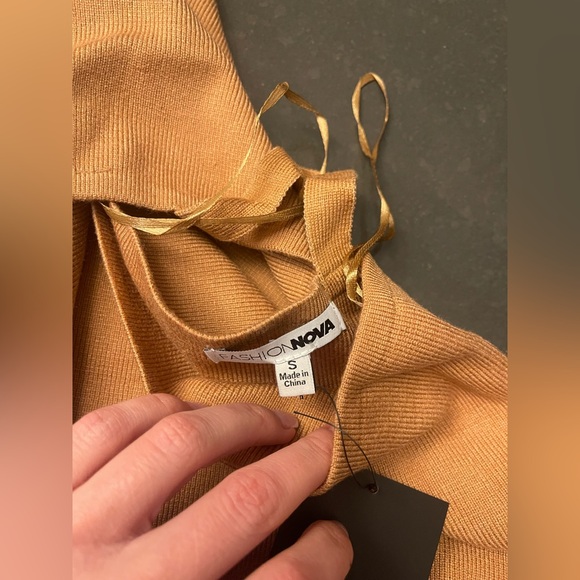 NWT FASHION NOVA TAN CAMEL  MIDI BELTED SWEATER DRESS  S - Picture 7 of 9